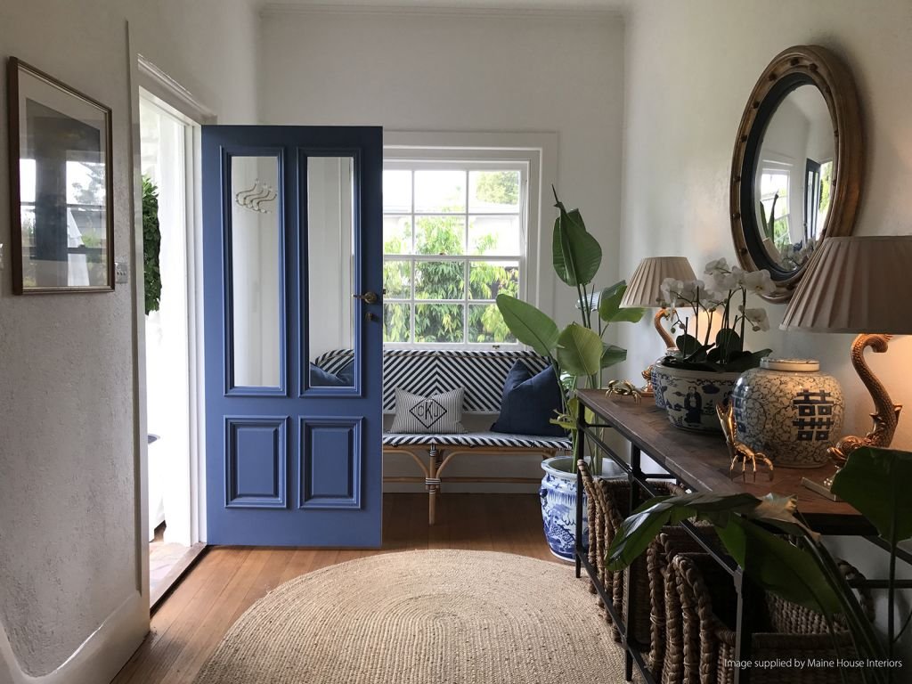 Vaucluse-Premier-XVP12-Maine-House-Interiors-Front-Door-Image-Landscape_02_withcredit-WEB